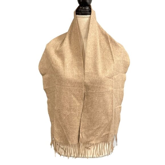 Grant‎ Thomas Scarf 100% Cashmere Fringe Classic Neutral Old Money Quiet Luxury - Picture 1 of 5